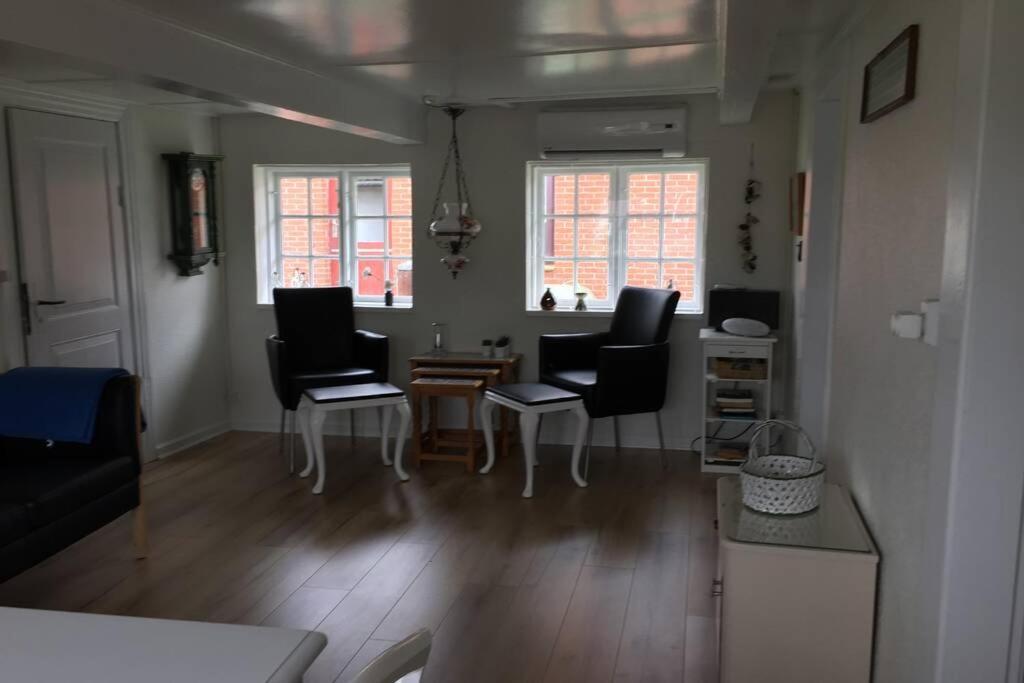 Gammelt Mando Hus Hyggebo Apartment Ribe Exterior photo