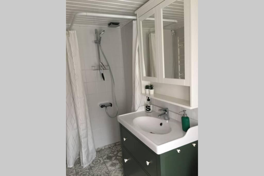Gammelt Mando Hus Hyggebo Apartment Ribe Exterior photo